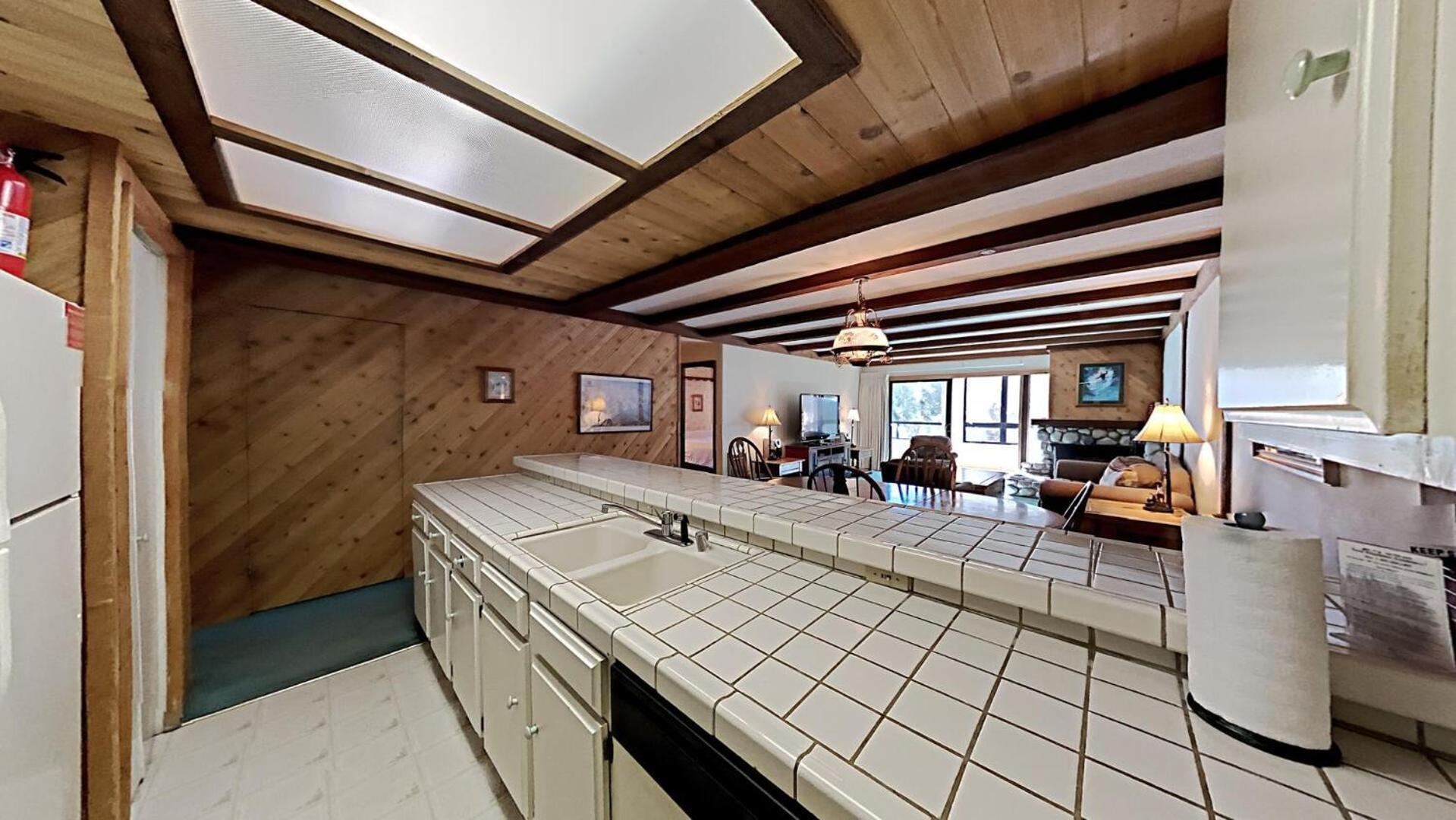 Slopeside 1849 Condos - Comfortable 3 Bedroom Condos With Full Kitchens Mammoth Lakes Ruang foto